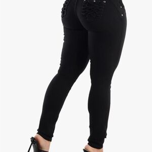 Moda Black Straight-Leg Booty lifting Jeans with Lace-Up Detail